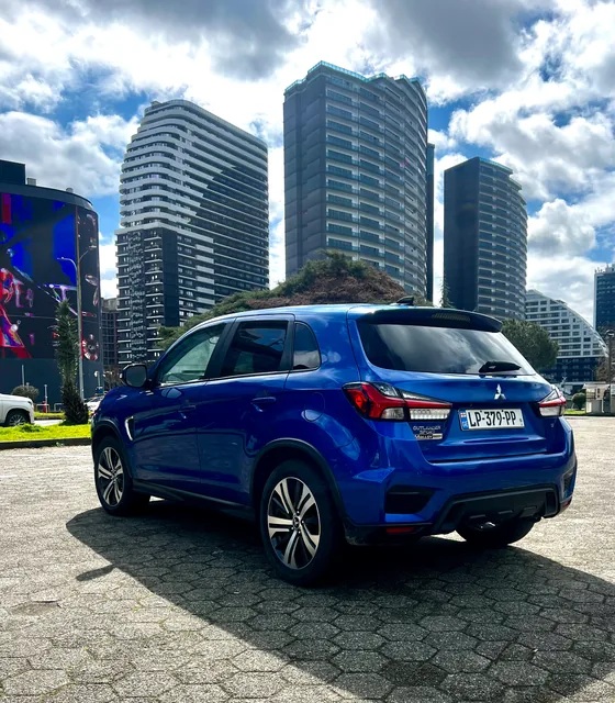 Mitsubishi Outlander Sport — 4