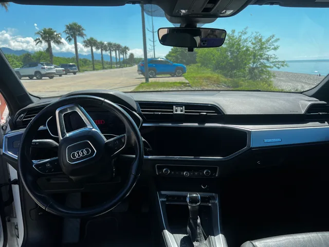 Audi Q3 — 6