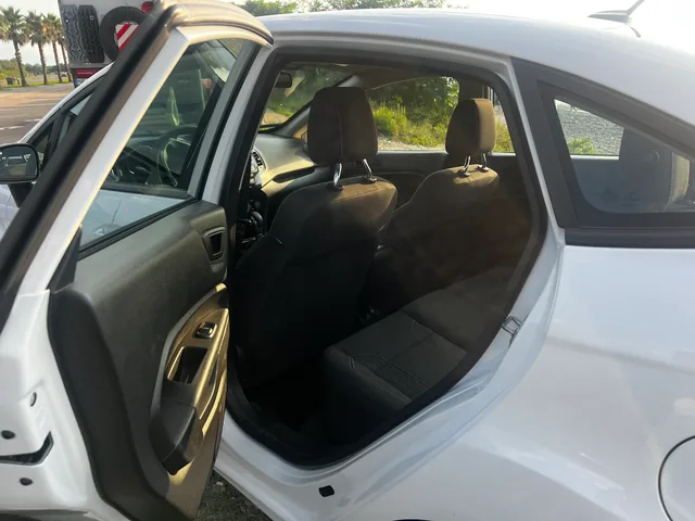 Ford Fiesta — 6