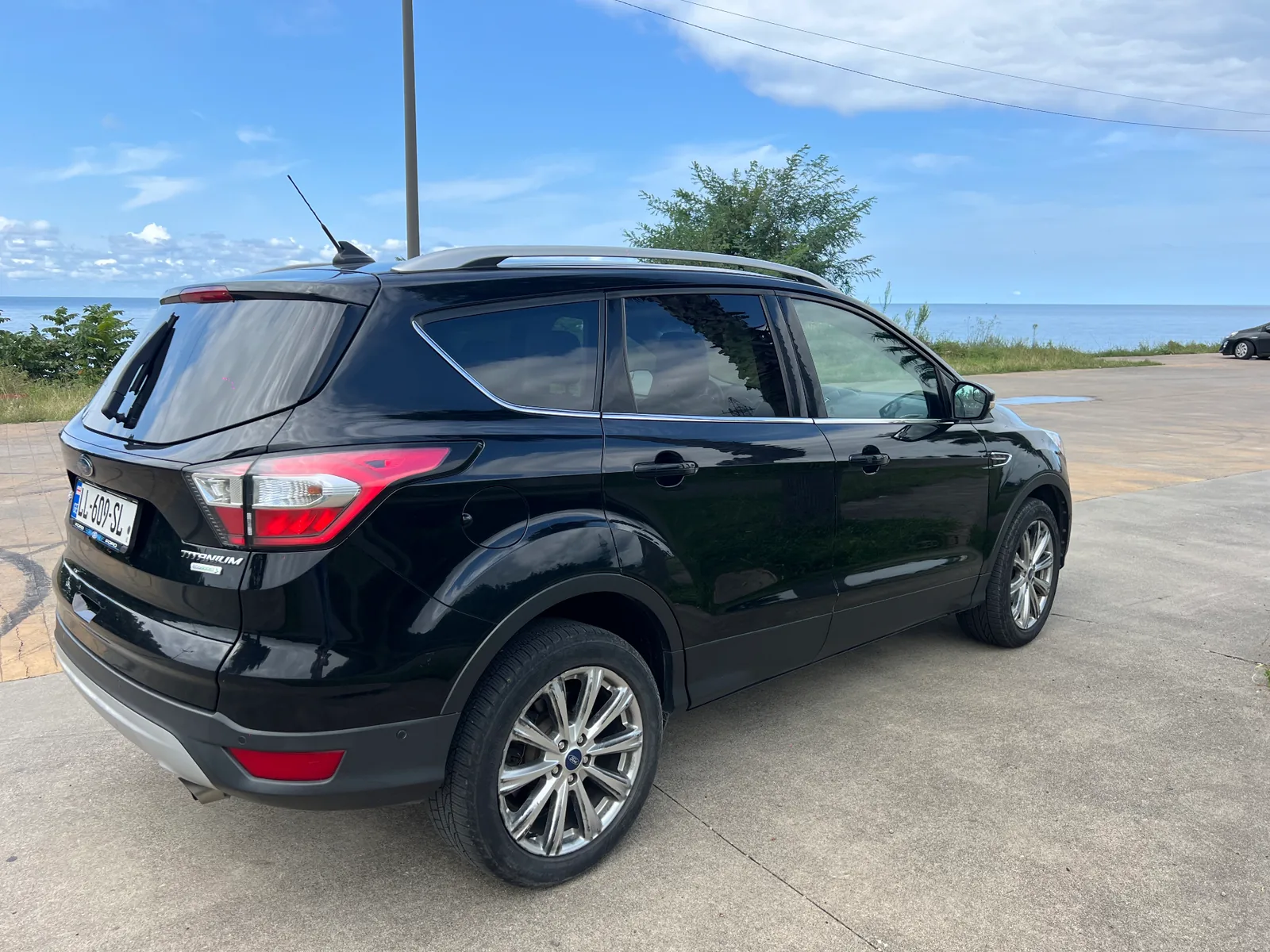 Ford Escape 2018 — car rental in Georgia, Cartome